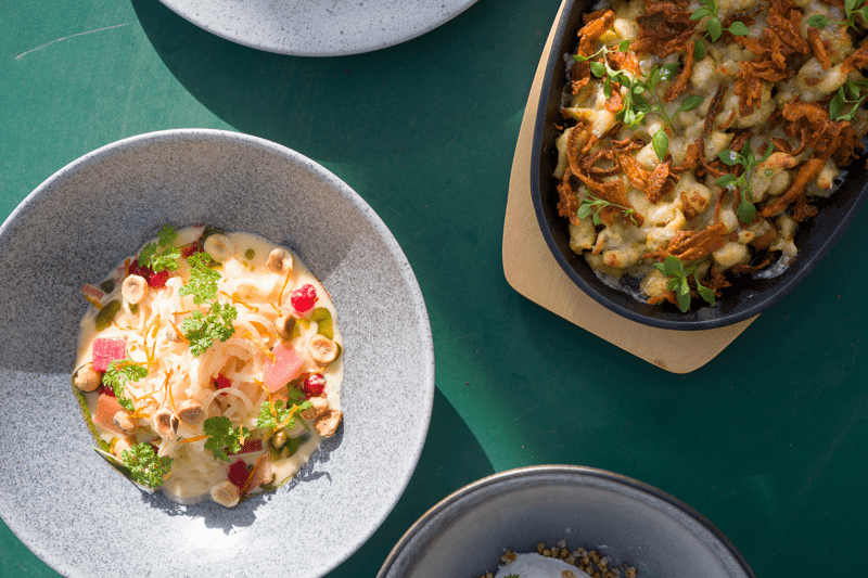 Serveringsmedarbeidere og oppvask – Gartneriet Spiseri, Bygdø Kongsgård image