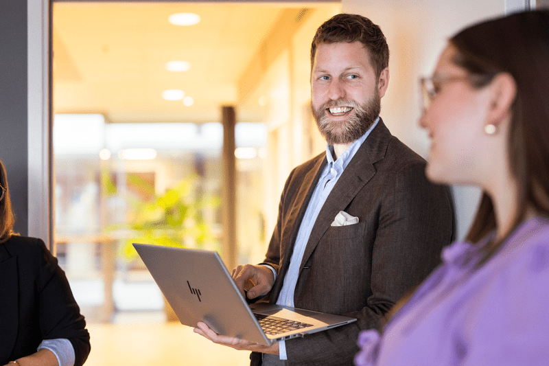 Senior IAM Consultant image