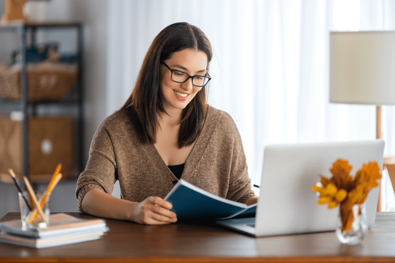 Copy of Profesor/a de contabilidad - Online con Horario Flexible image