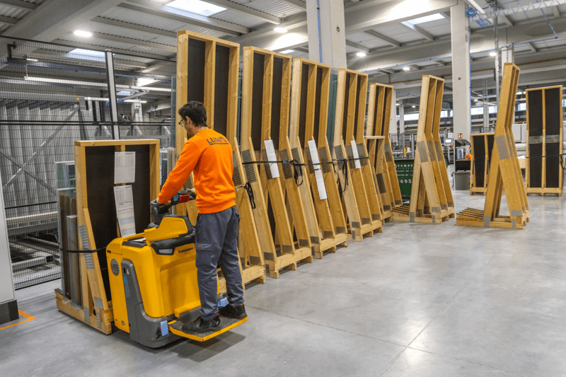 Mozo/a de almacén ALCORCON (Carpintería de Aluminio) - Media Jornada image