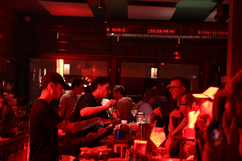BARMAN H/F image