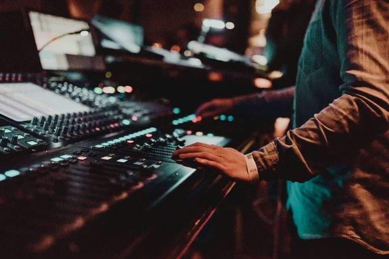 Audio Engineer image
