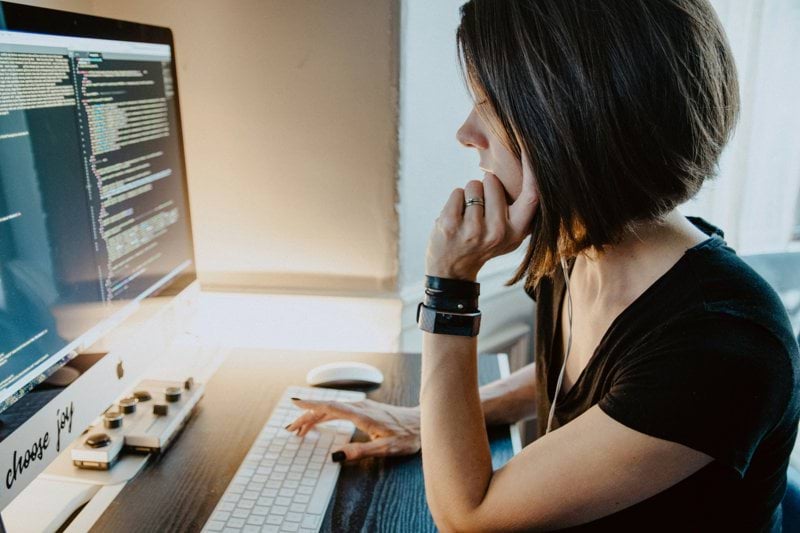 System Developer Finance & Debt IT image