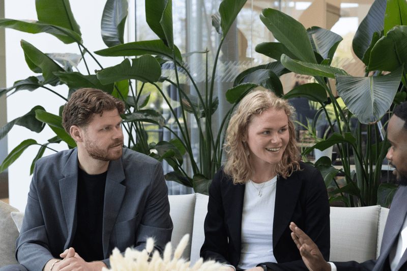 Speedintervju 8/9: Specialister och Ledare inom Produktion image