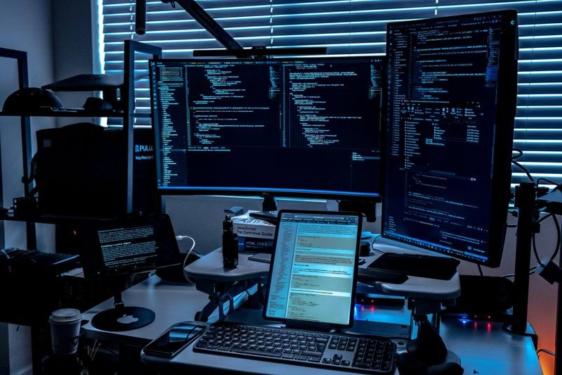 Ingeniero en IT/Desarrollador image