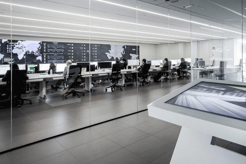 Operations Team Lead / Program Manager in high-tech manufacturing & operations image