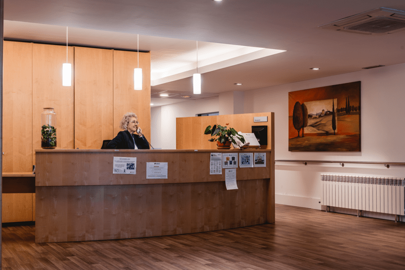 Recepcionista Amavir Reus (Tarragona) image
