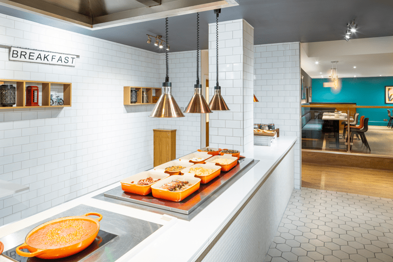Commis Chef image