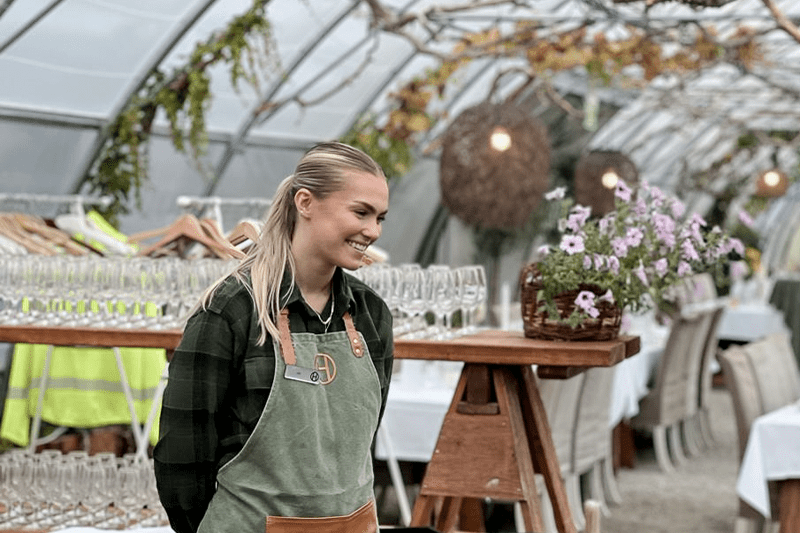 Service Crew - Restaurant image