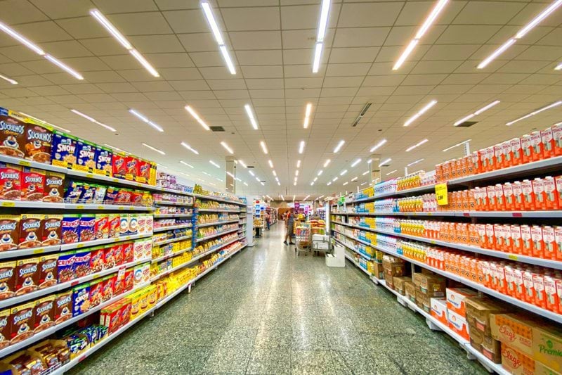 Varie mansioni nei supermercati image