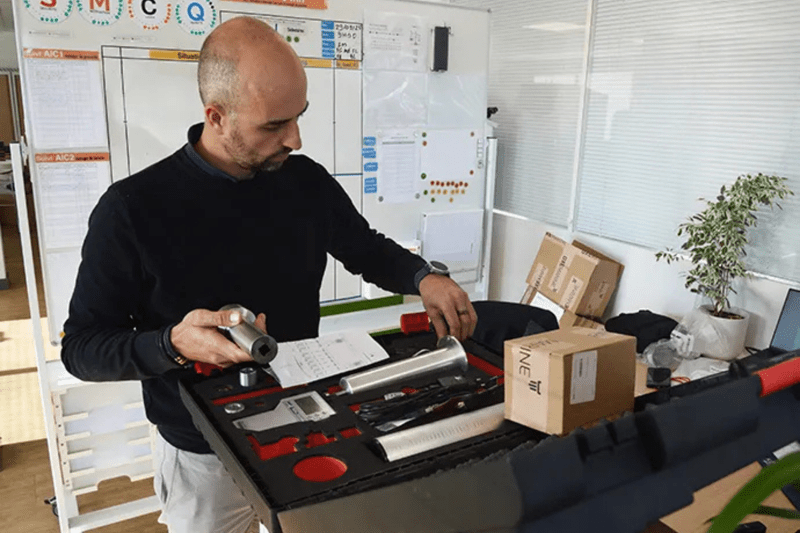 TECHNICIEN SERVICE CLIENT (NAUTISME) F/H image