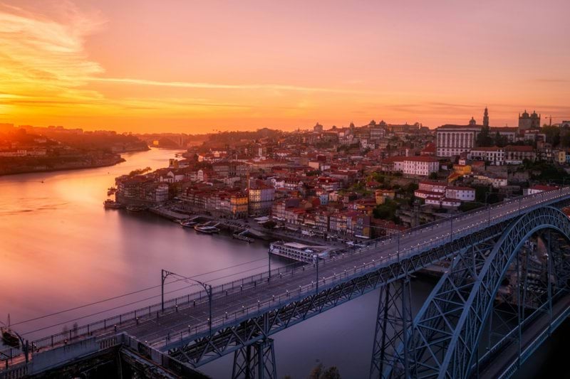 Customer Service Representative - French - Porto image
