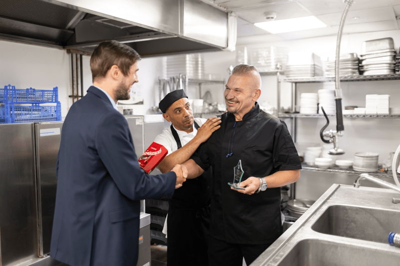 Commis Chef image