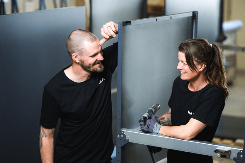 Svetsare, montör och maskinoperatör image