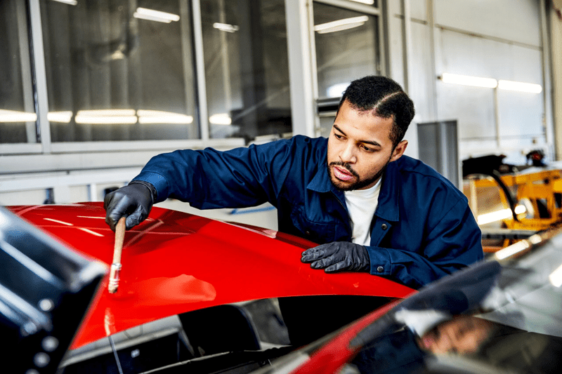 Panel beater / Car Body Repair Technician image