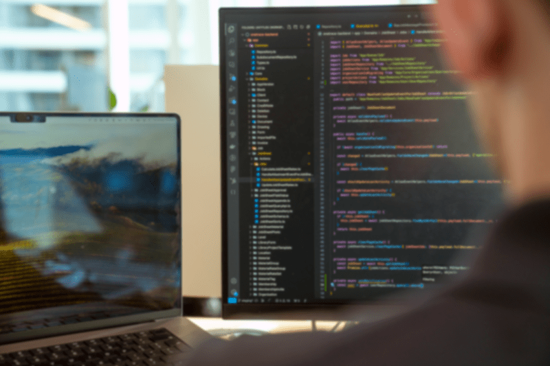 Senior Product Engineer (Full-Stack) image
