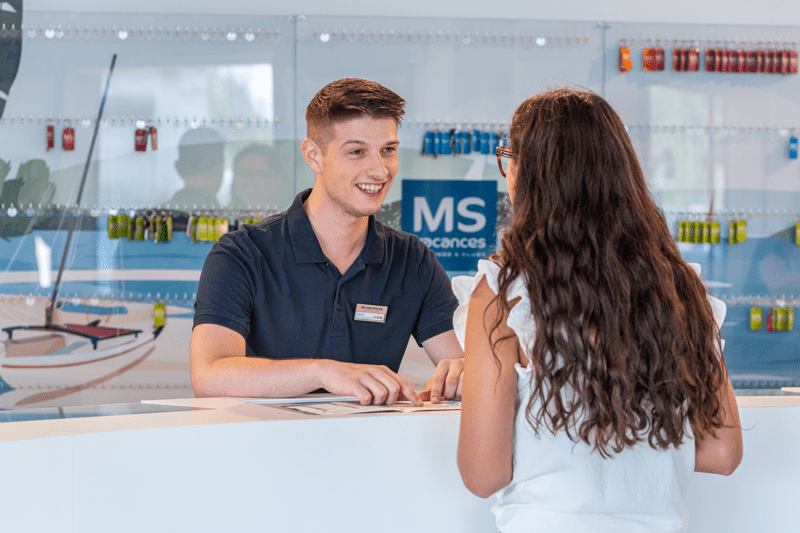 Stage Réceptionniste (H/F) image