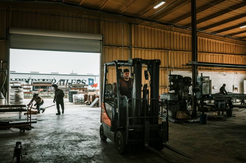 Vi söker drivna lagermedarbetare till Årsta! image