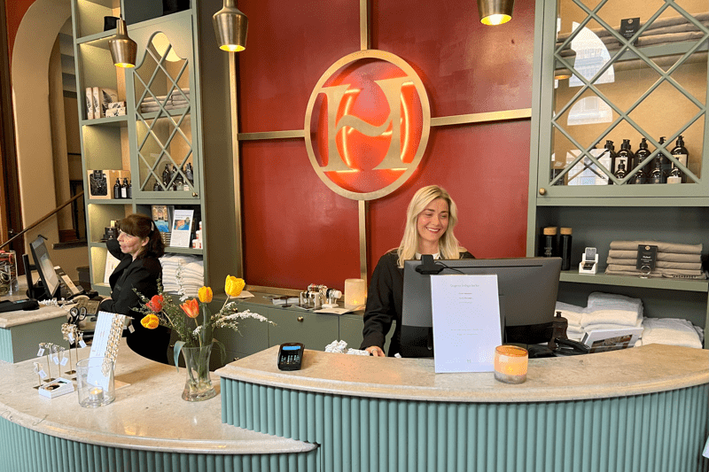 Sommarpersonal Receptionist image