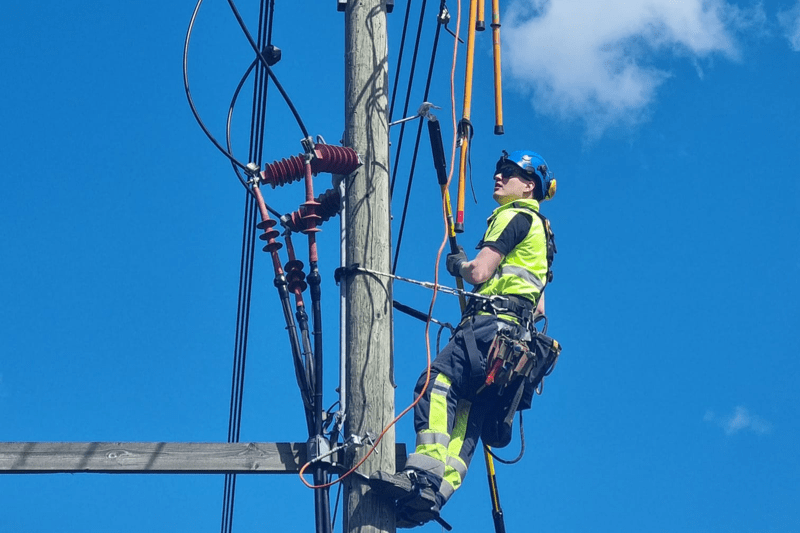 Haemme sähköverkkoasentajaa ESE-Tekniikkaan image