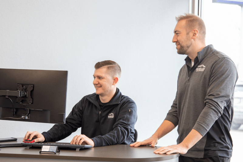 Service Advisor image