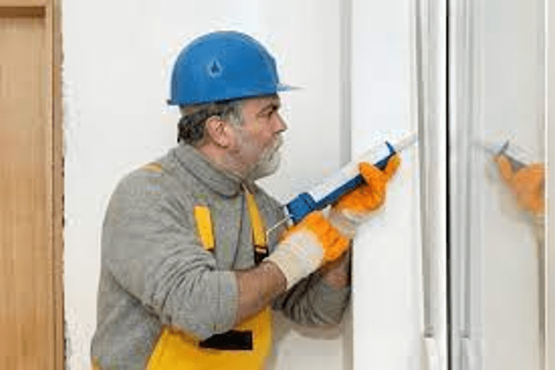 Oficial de construccion -Mantenimiento image