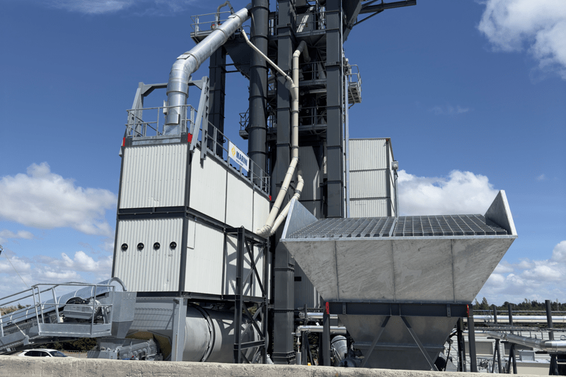 Asphalt Manufacturing Plant Operator image