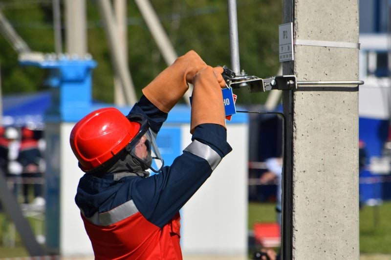 Electricians – Energy Storage Project | Larissa, Greece image