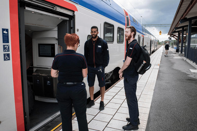 Tågvärdinstruktör Transdev uppdrag Mälartåg image