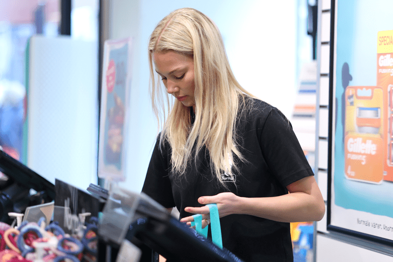 Sales Assistant (part time) image