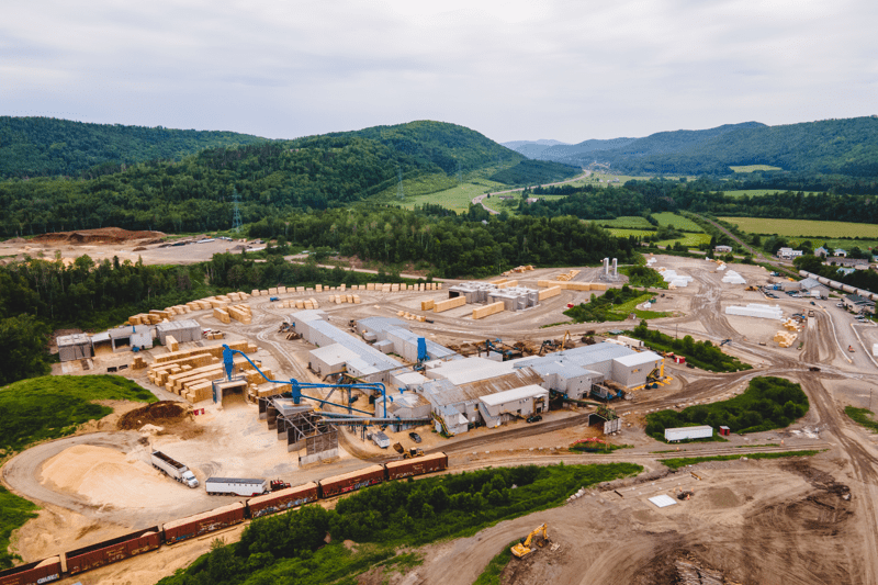 Mécanicien ou mécanicienne d'engins de chantier - Usine de Nouvelle image