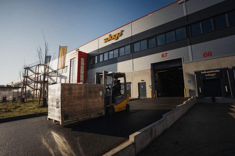 Logistikmitarbeiter Wareneingang und Warenausgang (m/w/d) image