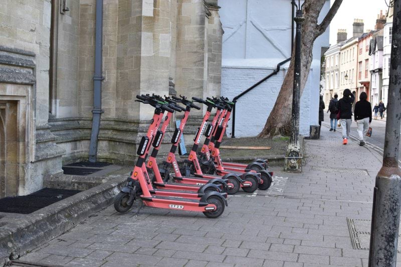B-chaufför för hämtning och servning av el-scooters i Stockholm! image