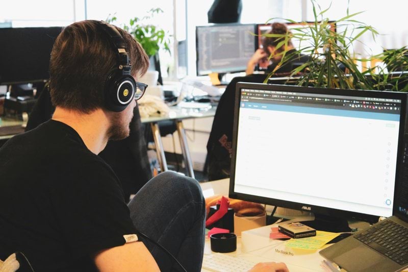 Help Desk Analyst image
