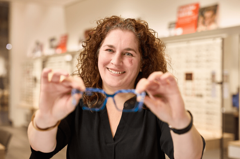 Verkoopmedewerker/Opticien image
