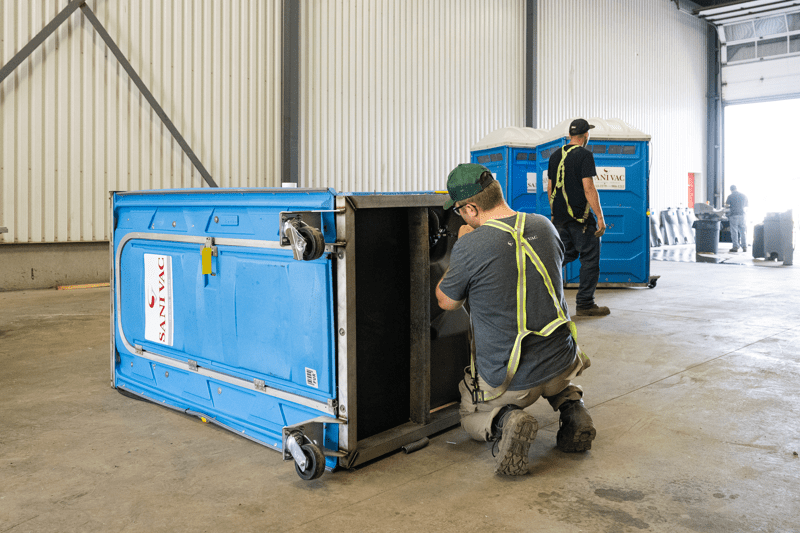 Homme/femme à tout faire image