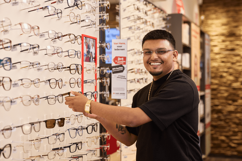 Verkoopmedewerker/Opticien image