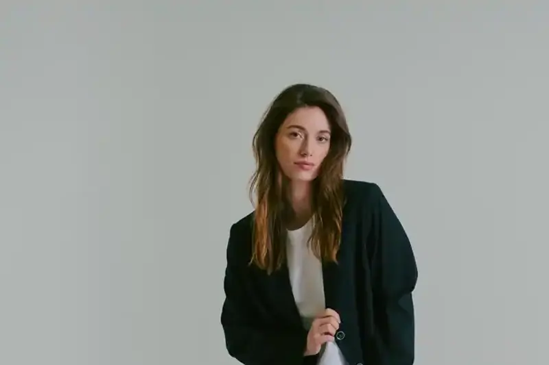 Kreativ Produktudvikler & Indkøber til damebrand i modern premium segmentet image