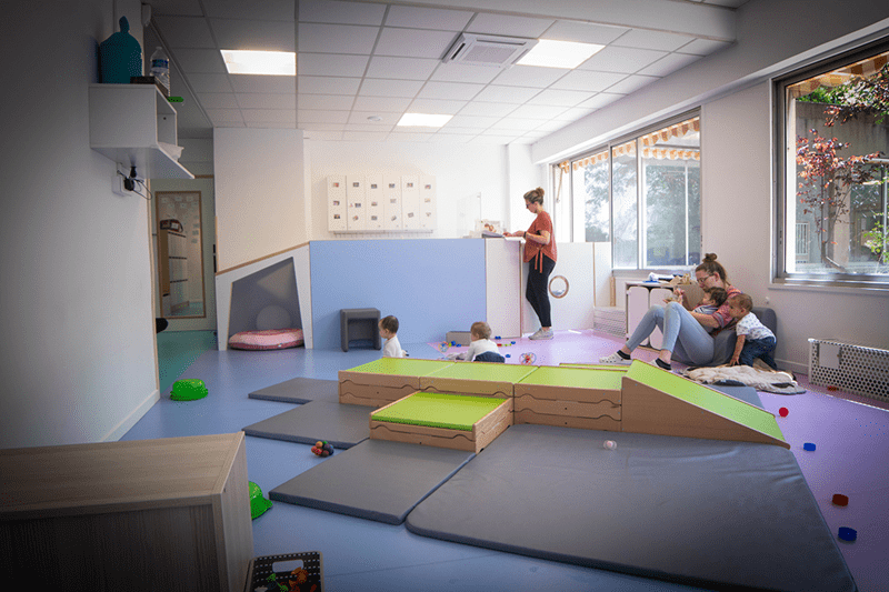 AUXILIAIRE DE PUERICULTURE (AP) en crèche -H/F- La Maison Kangourou image