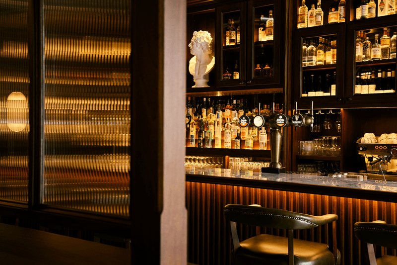 Bartender image