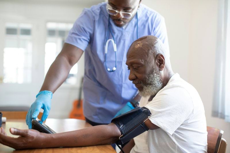 Auxiliaire aux services de santé et sociaux image