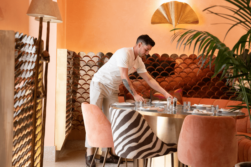 Waiter / Waitress image
