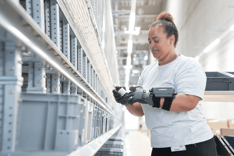 Mitarbeiter Wareneingang Umpack (m/w/d) 60 - 70 % (Abendschicht) image