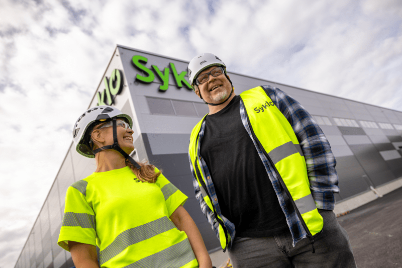 Käyttöhenkilöitä Hyvinkään uuteen muovinkierrätyslaitokseen image