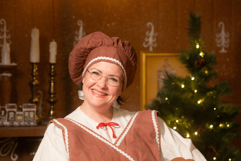 Piparkakkumuori - Gingerbread Lady image