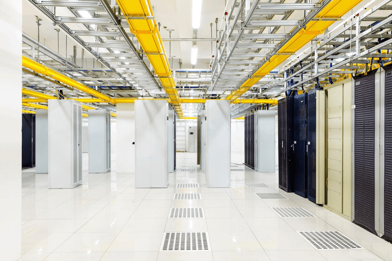 Busbar Installer / Electrician – Data Center image