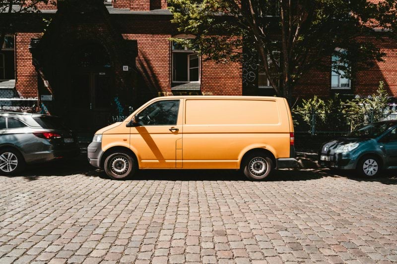 Hjelper til transportoppdrag – med mulighet for fast jobb image