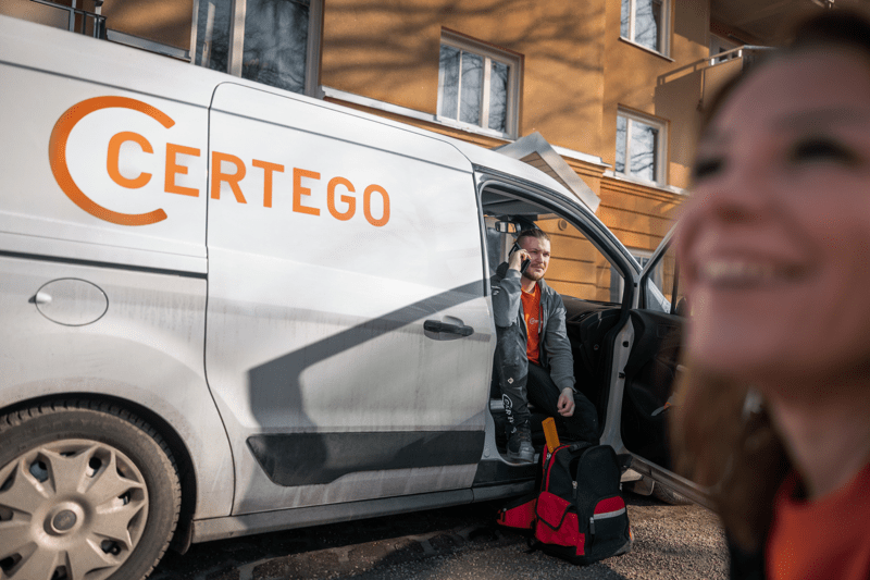 Lukitus- ja turvajärjestelmäasentaja image