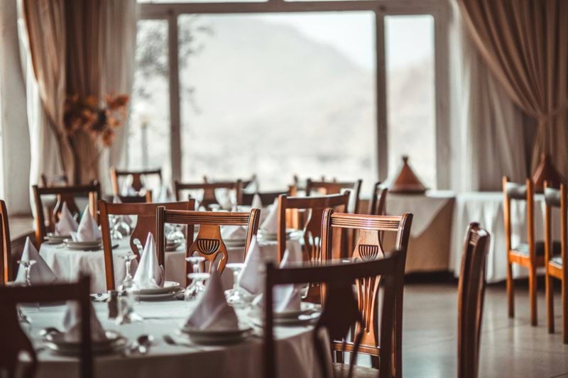 Fine dining tarjoilijoita Lapin talvisesonkiin image