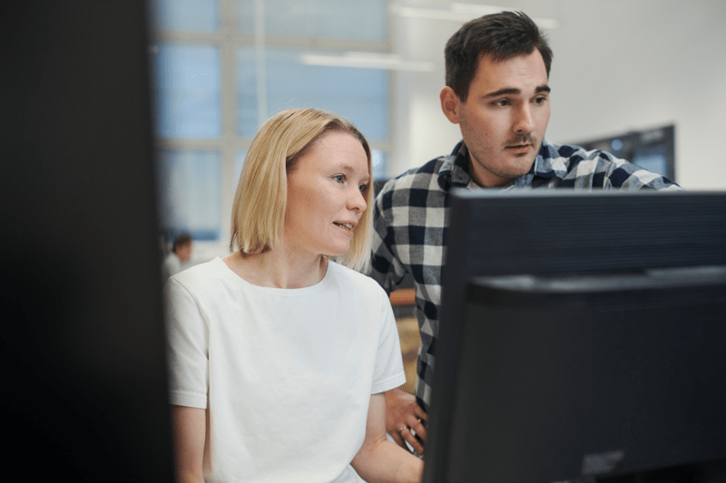 HR Specialist, Insta Advance image